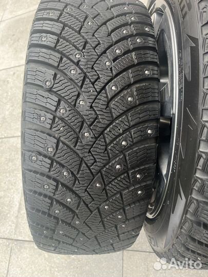 Pirelli Ice Zero 2 18/45 R18 98