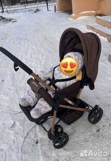 Коляска прогулочная