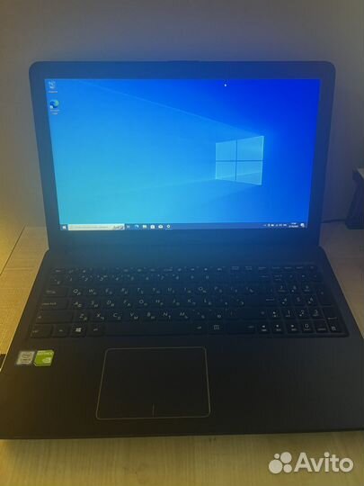 Ноутбук Asus X543U (7020U, 4GB RAM, MX110, 500GB)