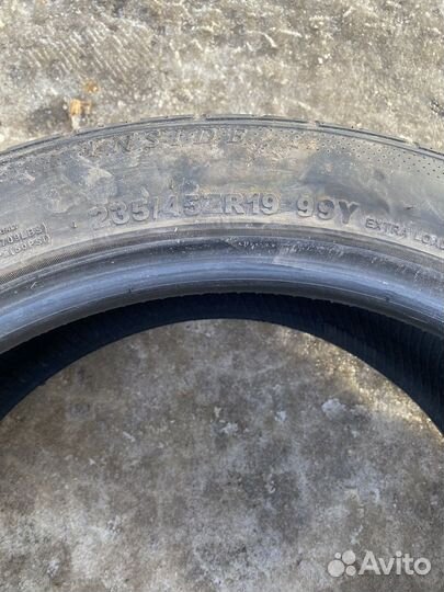 Habilead Headking S2000 235/45 R19