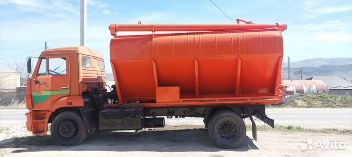 Трактор КАМАЗ ХТХ 215, 2010