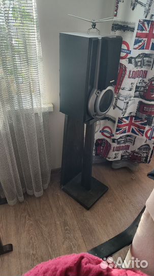 Подставки для акустики