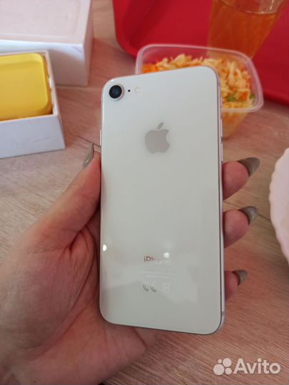 iPhone 8, 256 ГБ