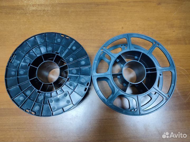 Катушки от пластика (300+шт) для 3D-принтера