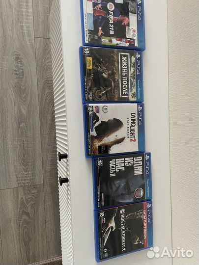Продам ps 4 с дисками