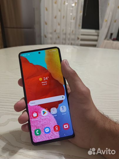 Samsung Galaxy A51, 4/64 ГБ