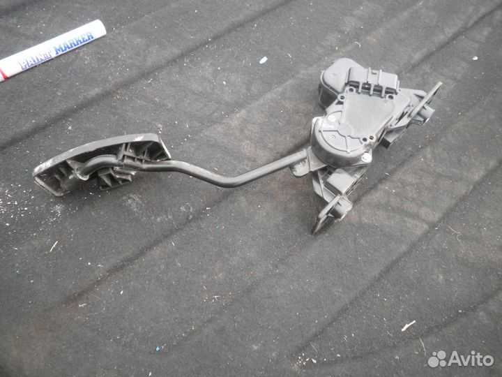 Педаль газа Mitsubishi Pajero Sport 2 KH/L200