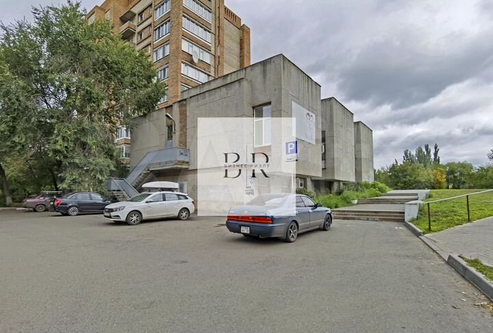 Офис Отдельно-стоящее здание Парковка Центр 516 м²