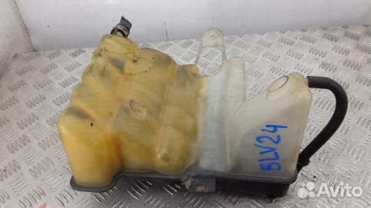 Бачок расширительный jeep grand cherokee WK (5LV24NP01)