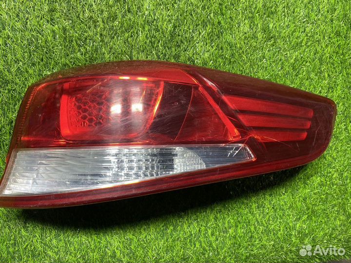Фонарь задний правый Kia Rio 3