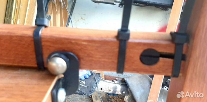 Пресс-вешалка для брюк Aris Eurostir 356