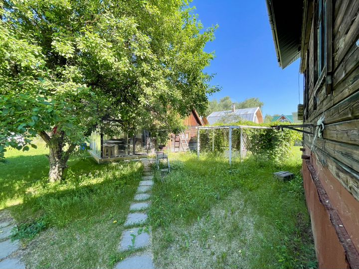 Дом 102 м² на участке 10 сот.