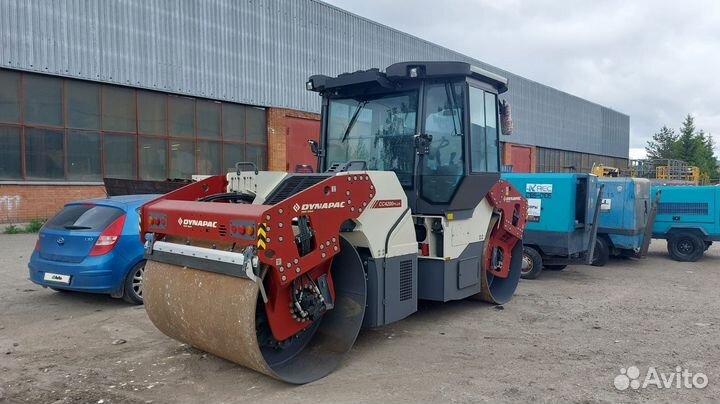 Дорожный каток Dynapac CC4200 VI, 2023