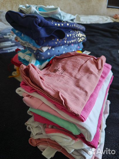 Отдам вещи на девочку 74-80