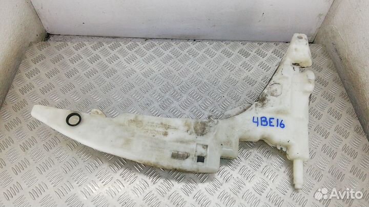 Бачок омывателя на Ford Focus 1