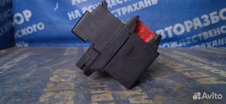 Блок предохранителей салона Bmw E65 седан N62B36