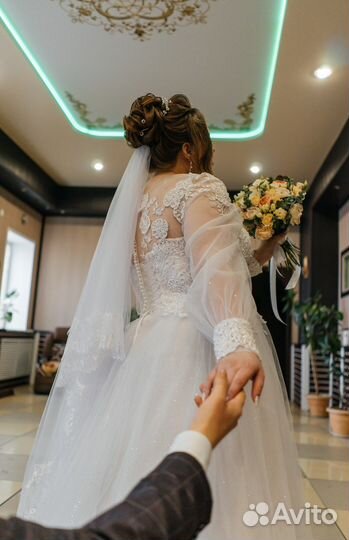 Свадебное платье