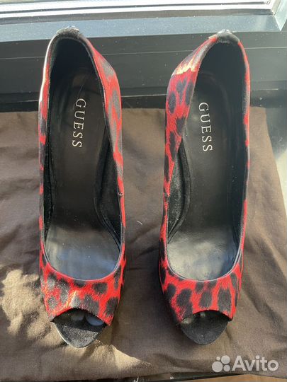 Туфли женские Guess