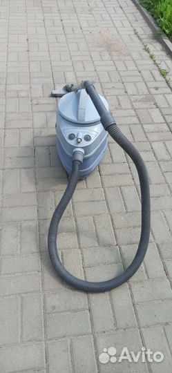 Моющий пылесос Philips