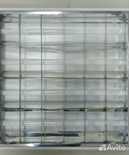 Светильник потолочный встраиваемый