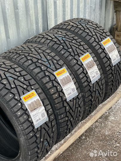 Pirelli Ice Zero 225/45 R17 93T
