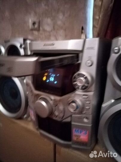 Рабочий. Магнитофон