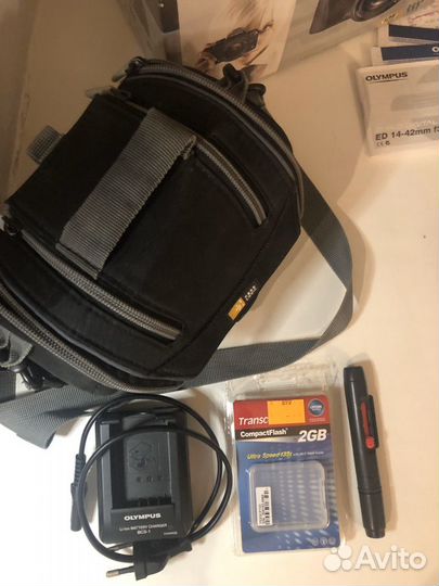 Зеркал. фотоаппарат olympus e-420