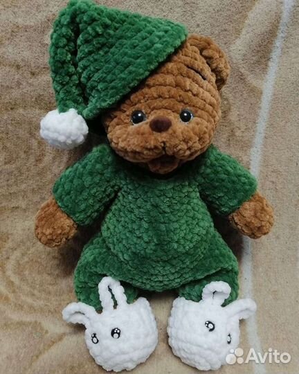 Плюшевый мишка вязаный крючком