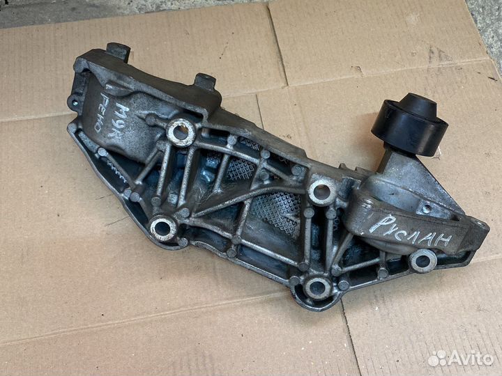 Кранштейн Renault 2.0dci M9R