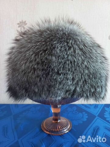 Шапка женская вязаная енотовая