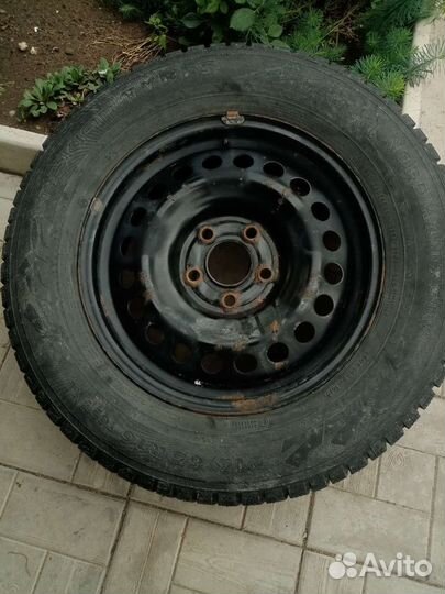 Nokian Tyres Nordman 7 215/65 R16