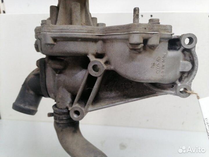Насос водяной (помпа ) Audi A4 B5 passat B5 1.8