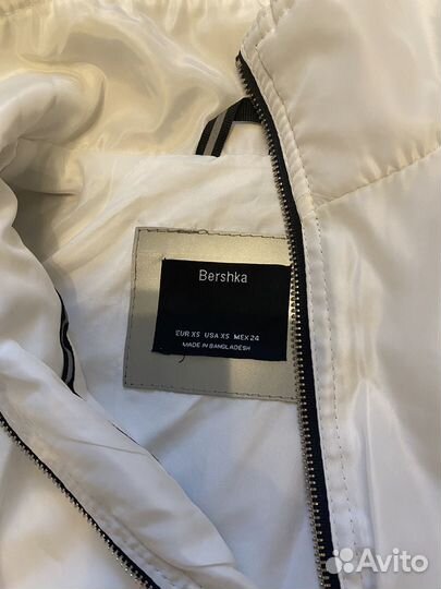 Ветровка бомбер укороченный Bershka