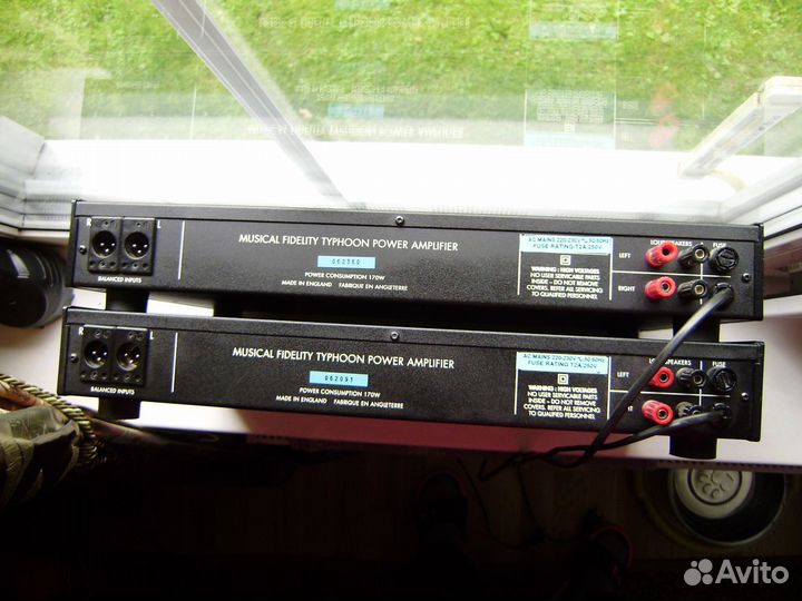 Два усилителя Musical Fidelity Typhoon