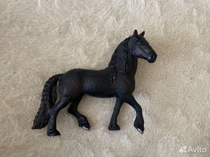 Фигурки лошадей schleich,всадник,амуниция,lps