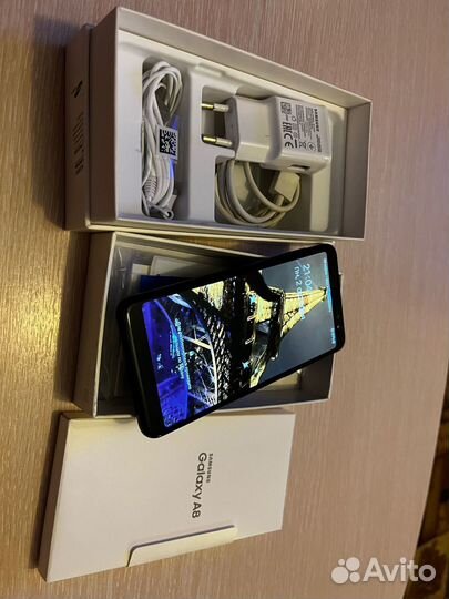 Samsung Galaxy A8 (2018), 4/32 ГБ