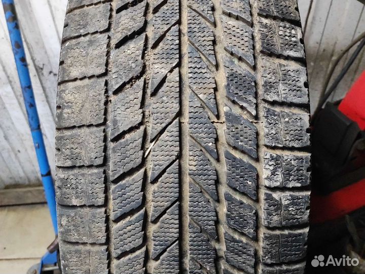 Toyo Observe Garit KX 225/50 R17