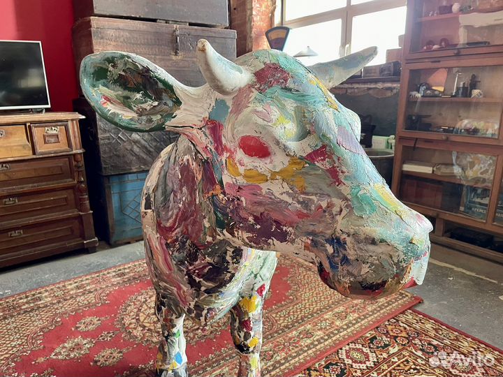 Арт-объект корова