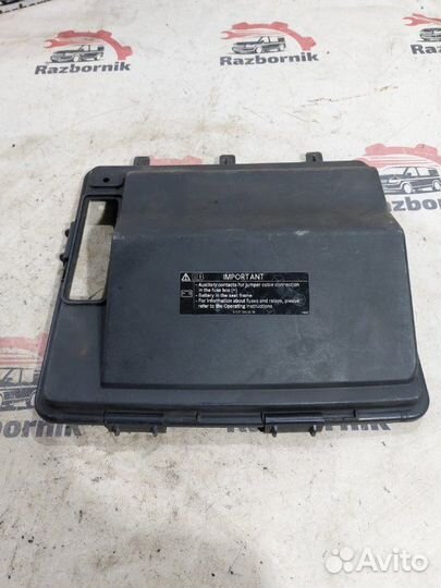 Крышка блока предохранителей Mercedes Vito W639