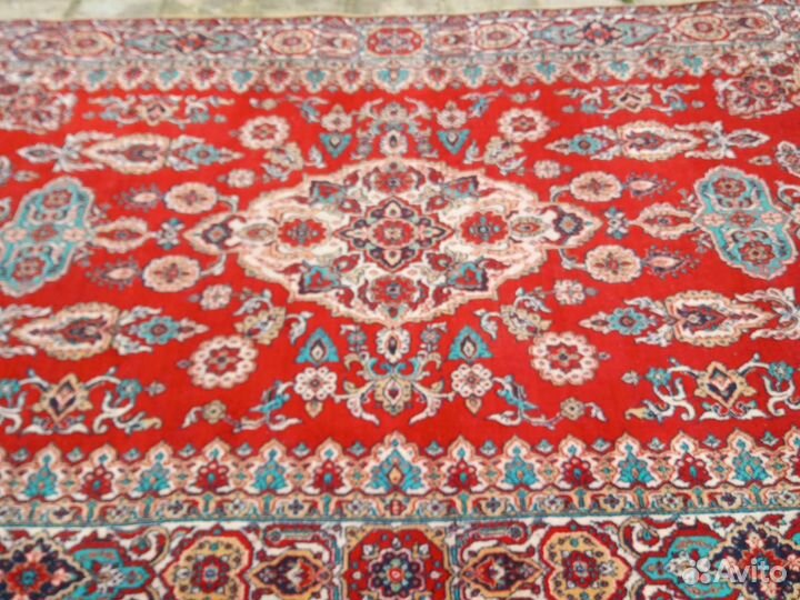 Ковер шерстяной