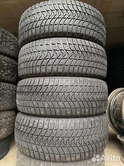 Michelin X-Ice North 3 215/55 R17