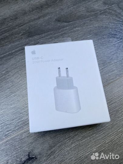 Быстрая зарядка на iPhone (20W)