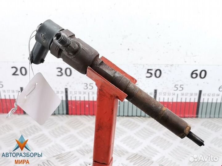 Форсунка Fiat Punto 2 рест. 2008 93190435