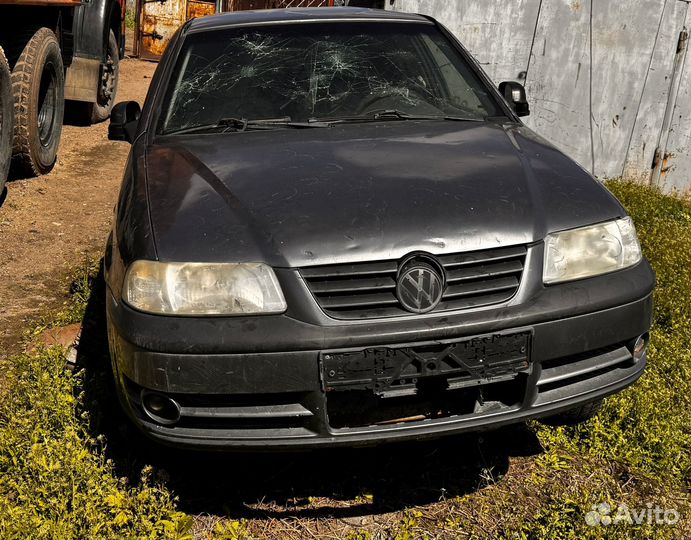 Volkswagen Pointer 1.0 МТ, 2005, битый, 200 000 км