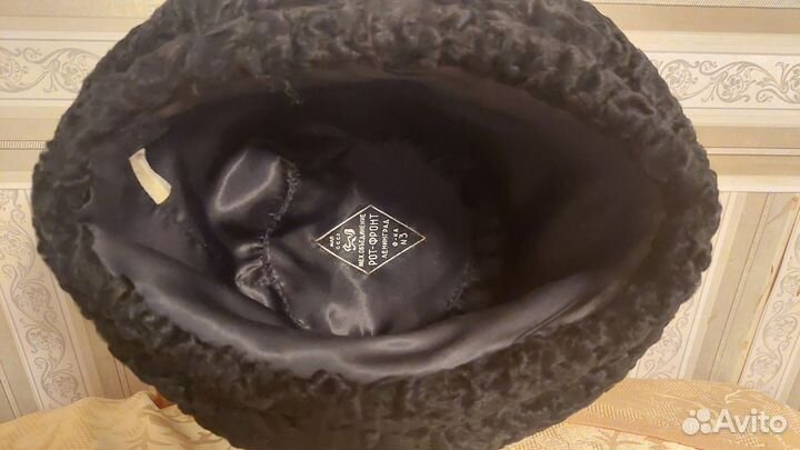 Шапка женская каракуль