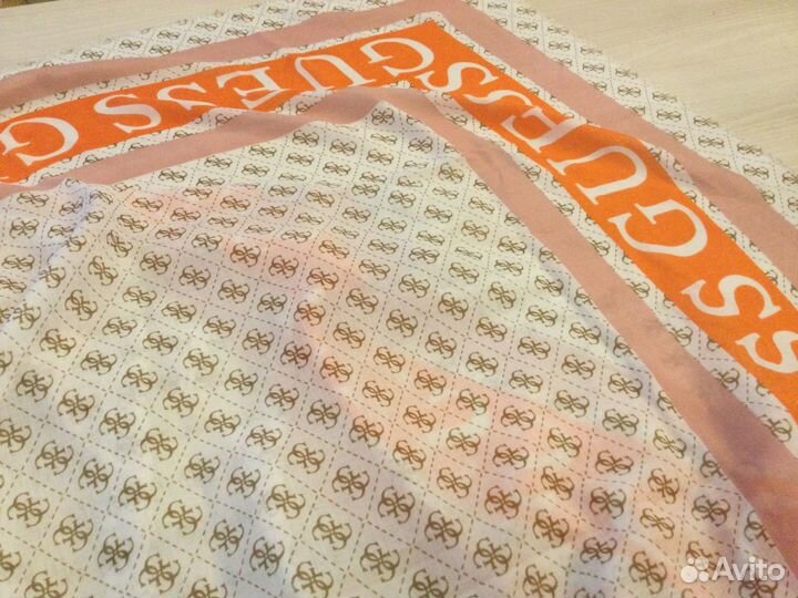 Палантин Guess, новый