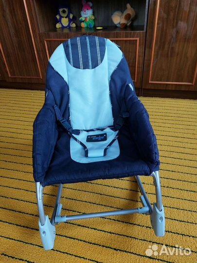 Шезлонг детский