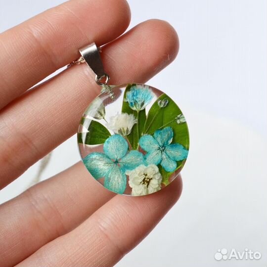 Украшения с цветами на заказ и из наличия