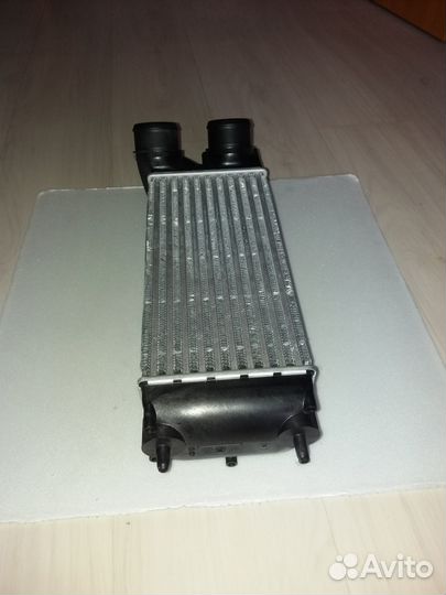 Продается интеркулер для Пежо, Ситроен