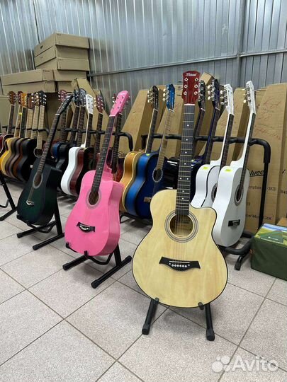 Акустическая гитара